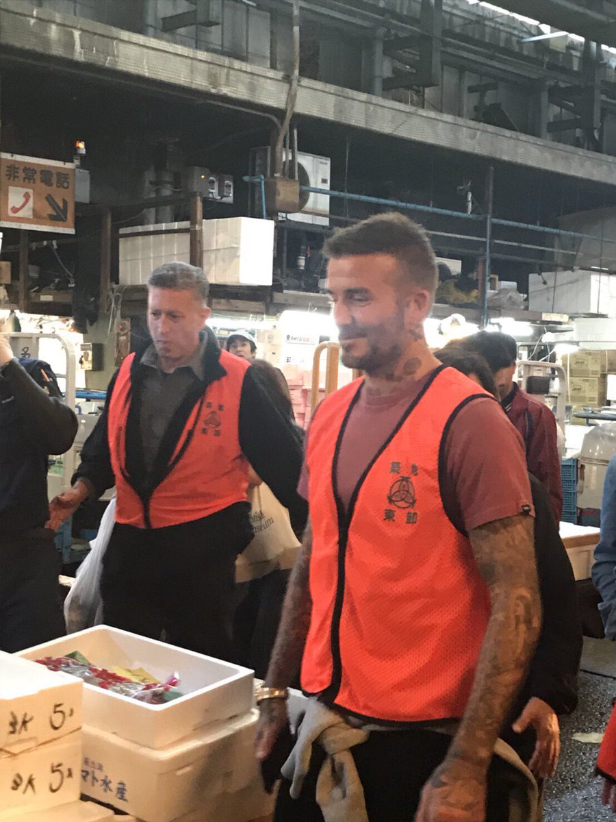 贝克汉姆年轻帅照机场,贝克汉姆帅气有型