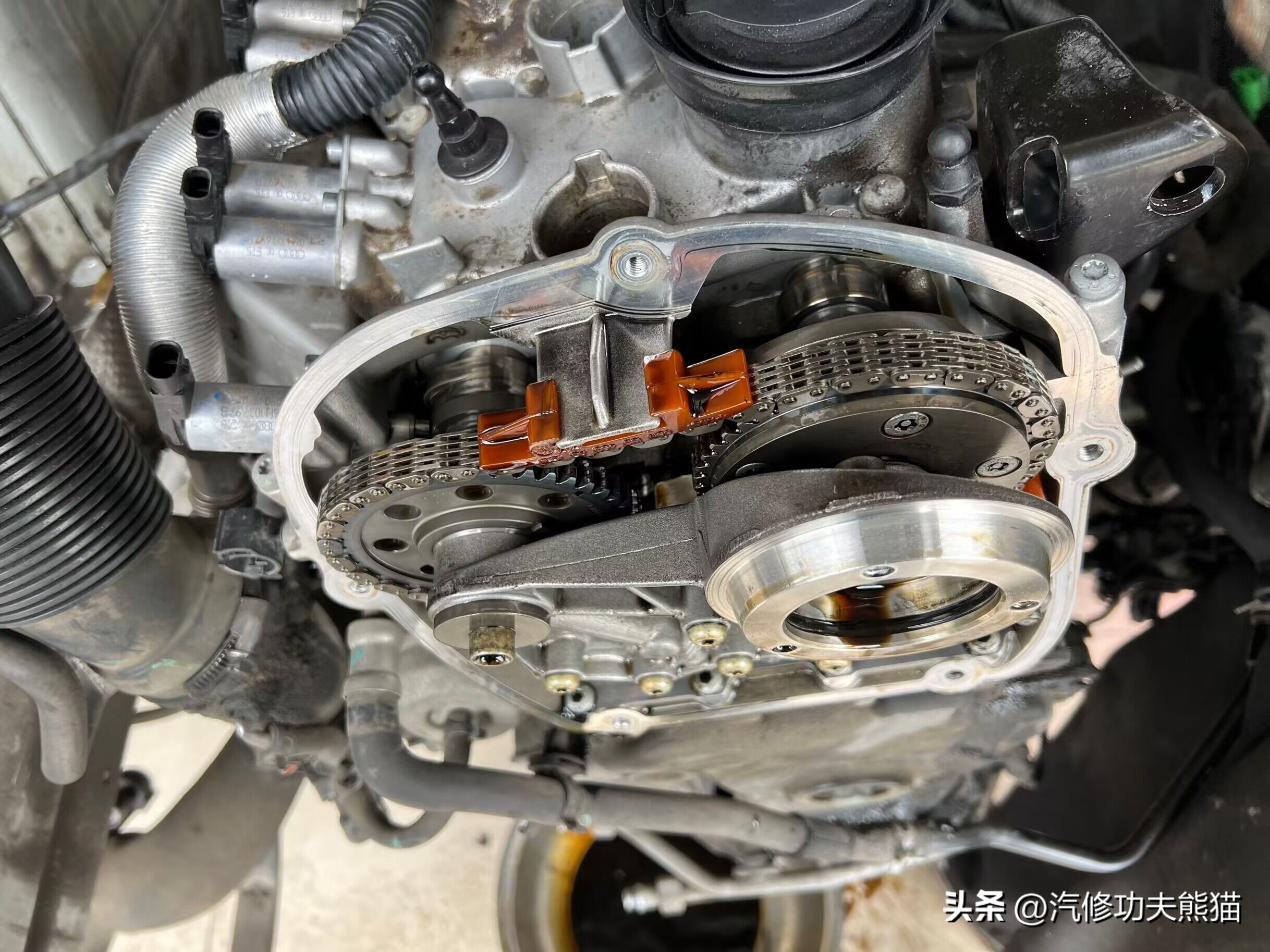 奥迪A4L烧机油！*草烟**公司是让你们烧*草烟**烧钱，我们让你不烧机油