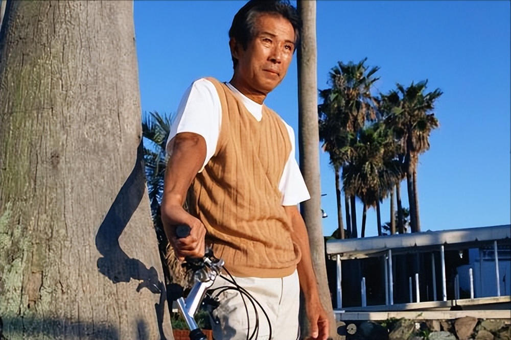 加入老年骑友群后我发现，老年男女关系很复杂，最后我果断的退出