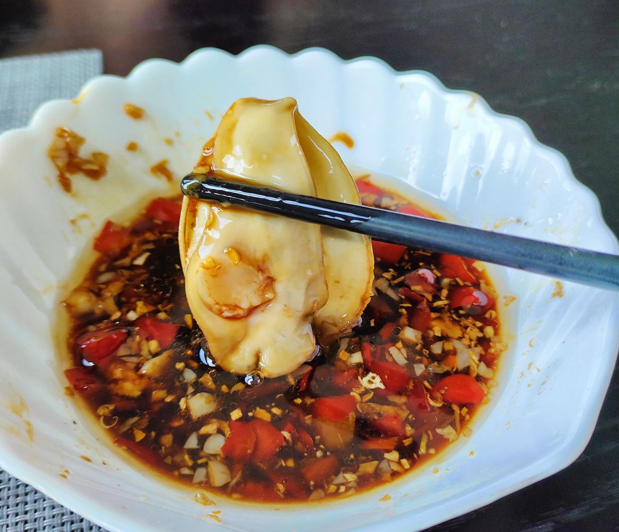 生蚝煮几分钟最好吃最嫩,生蚝最简单的不开壳的吃法