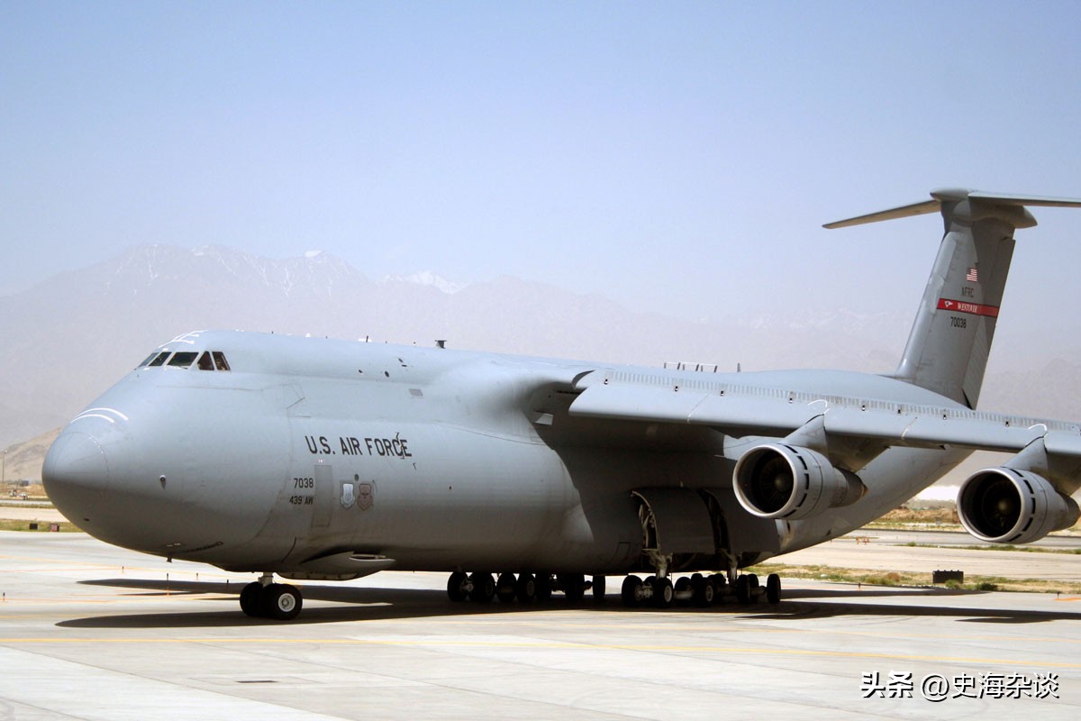 运20多机编队,运20首次空降训练