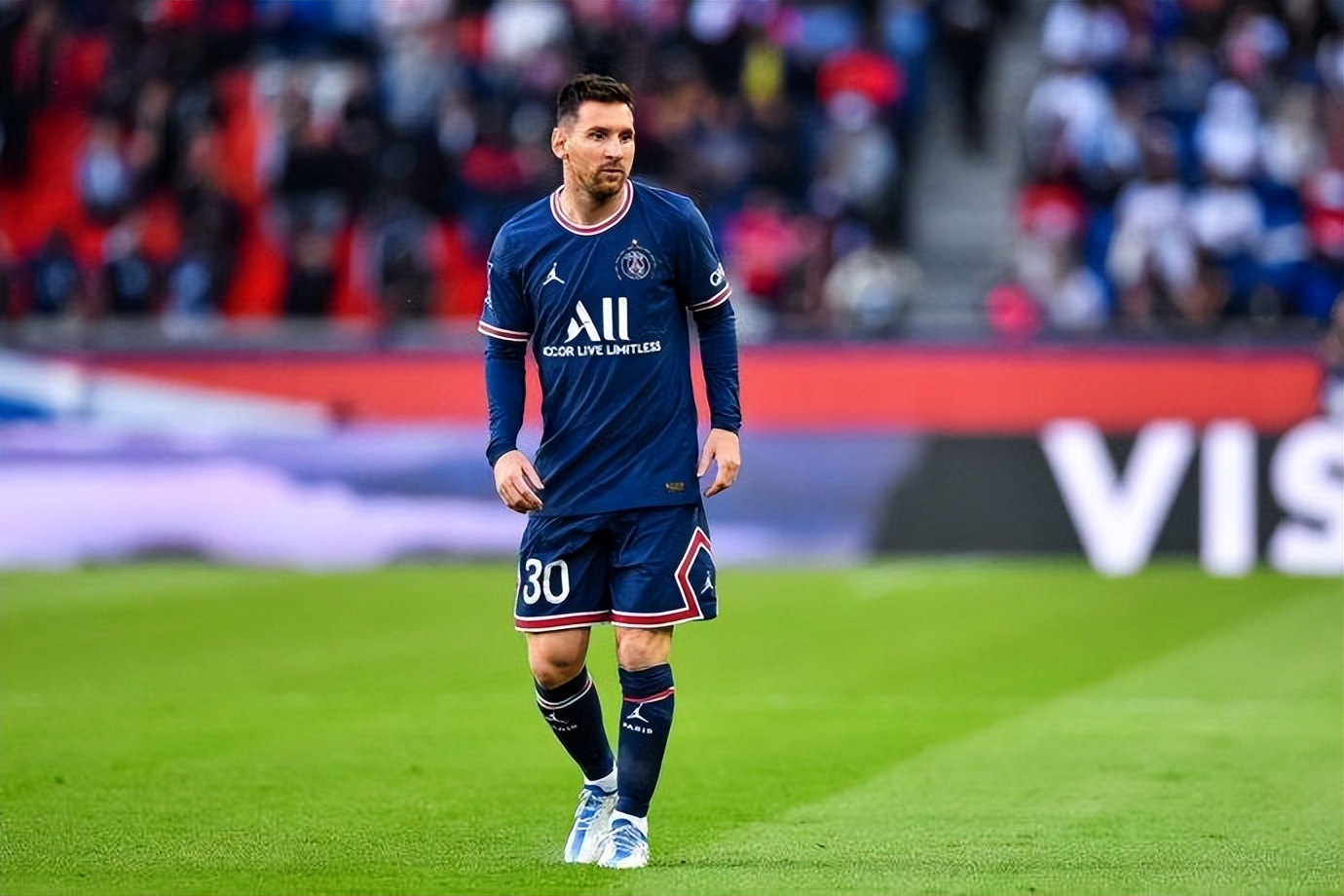 31岁的萨拉赫,32岁莱万首获欧冠金靴