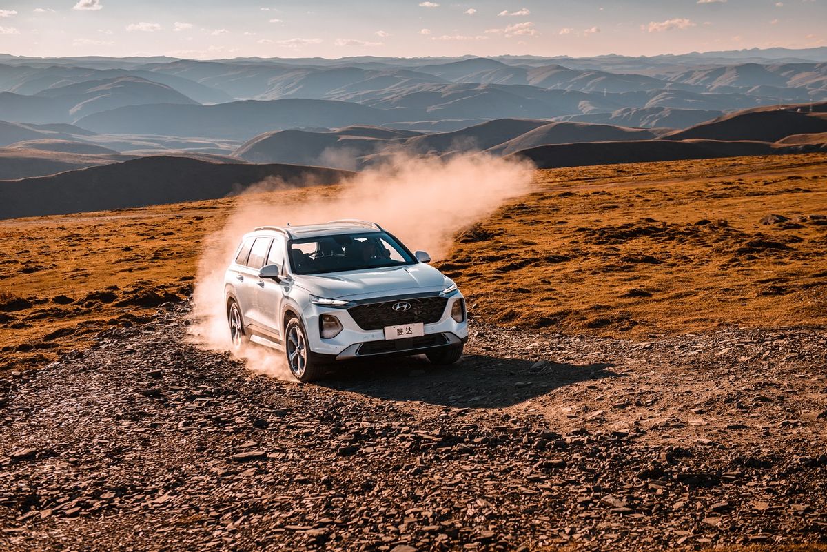 旅行家胜达进取版落地价格,北京现代胜达旅行家现在优惠多少