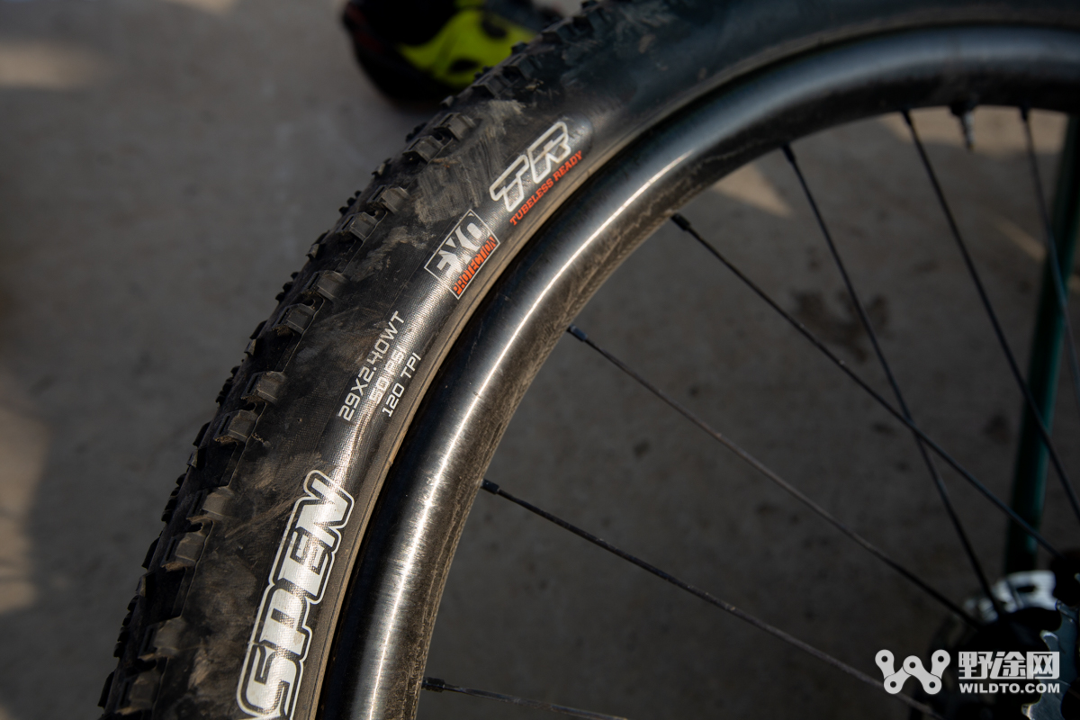 什么车轮胎越长越宽的,为什么汽车越高配轮胎越小