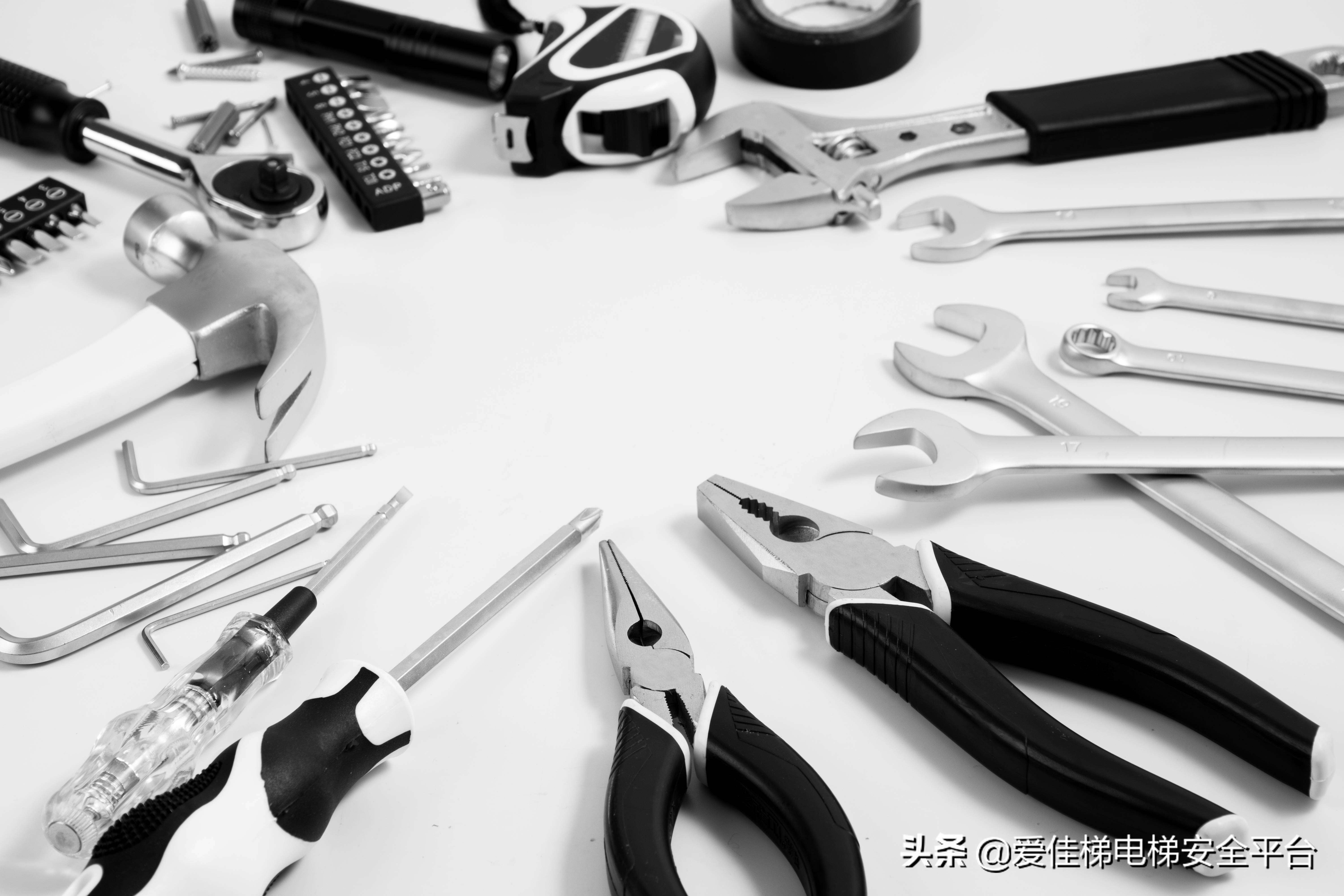 智慧电梯运营模式,智慧电梯的优缺点