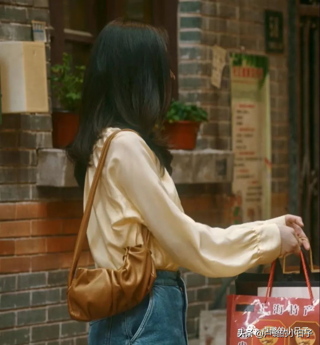 江疏影童瑶宋茜黑色礼服,童瑶江疏影教你打造气质女人装扮