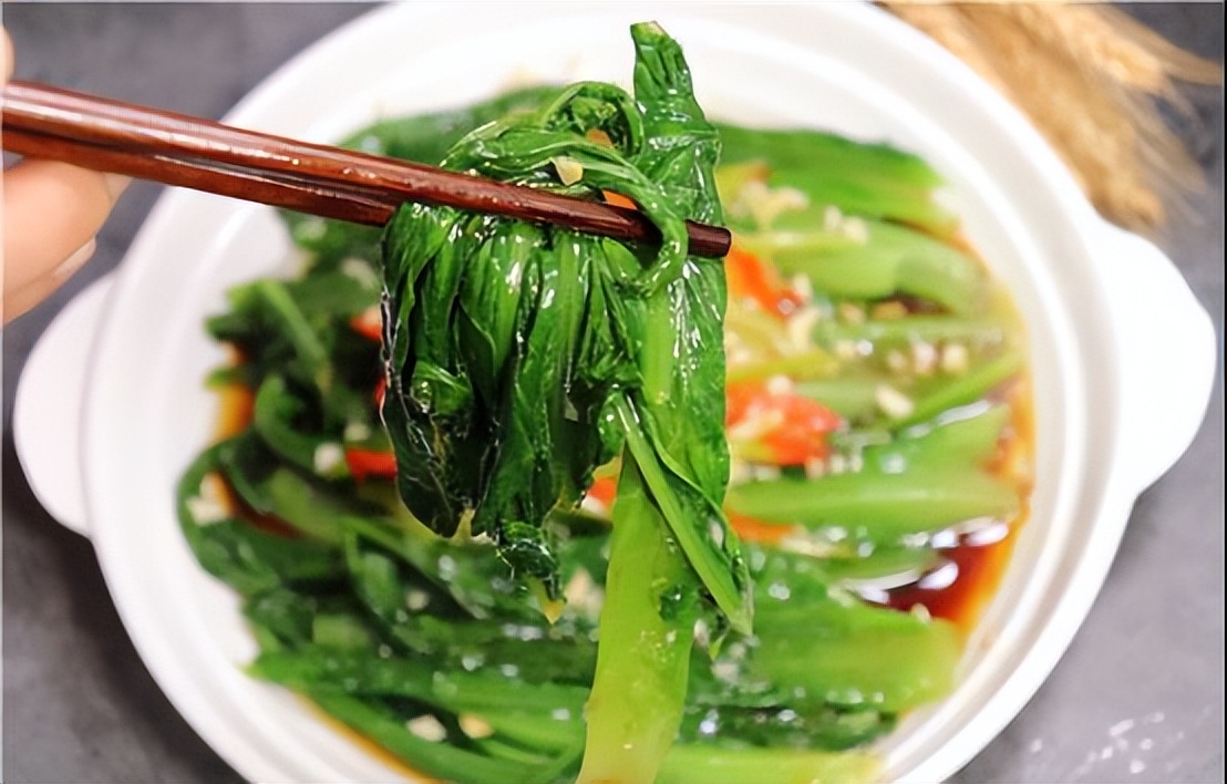 医生建议这四种水果尽量要少吃,医生建议三种食物少吃