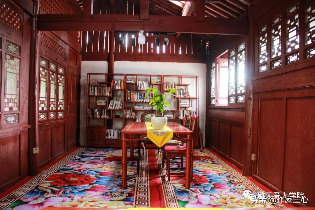 万一龙：以高维智慧，布世间大爱