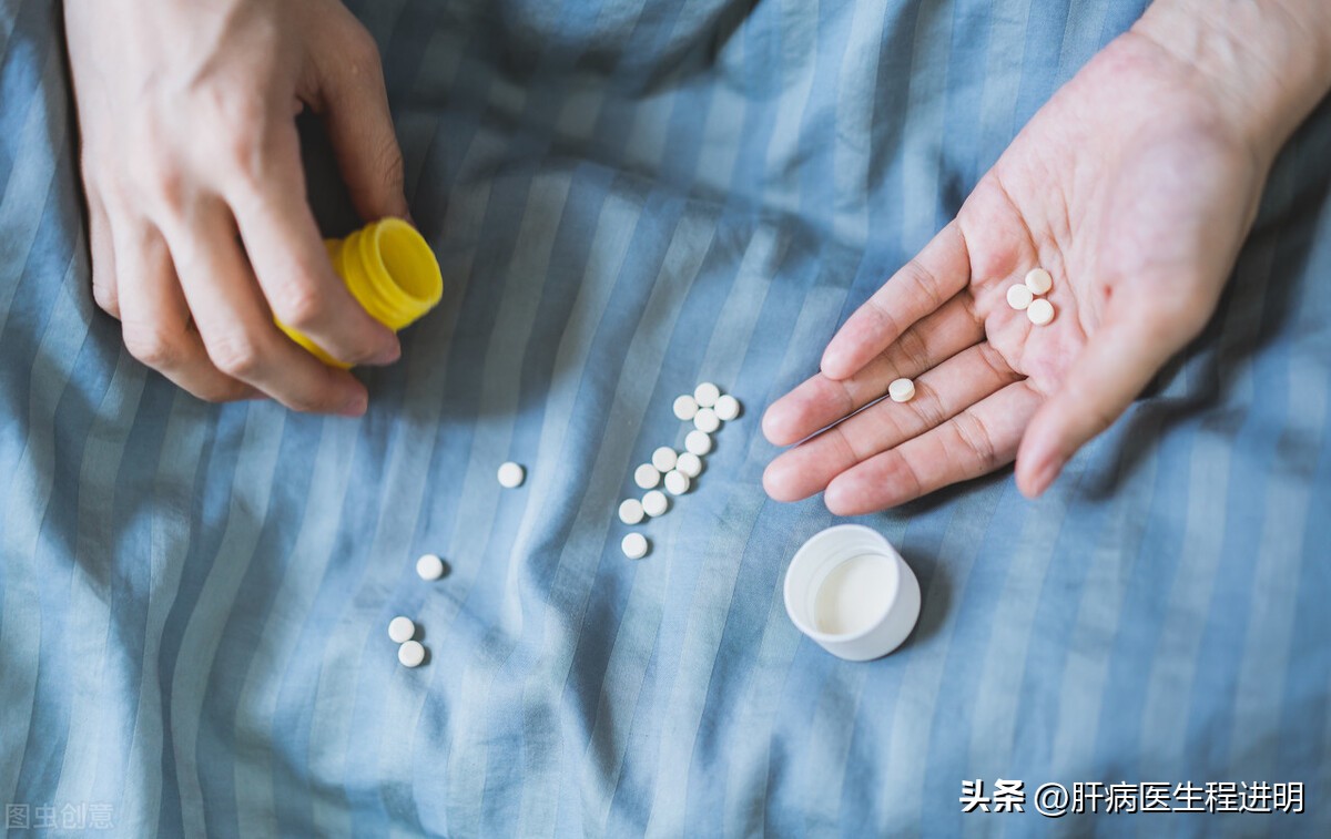 乙肝抗病毒治疗开始了就不能停吗,乙肝抗病毒药病毒降不下来怎么办