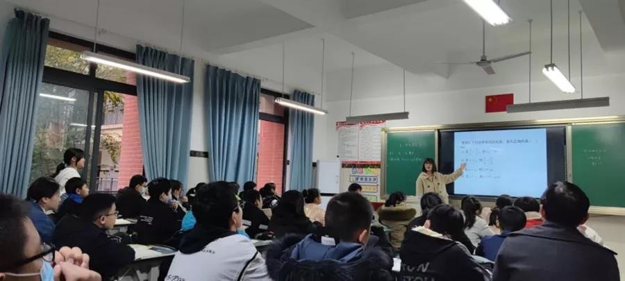 家长委员进校园，助力“双减”促发展——看重庆六十五中家长督教