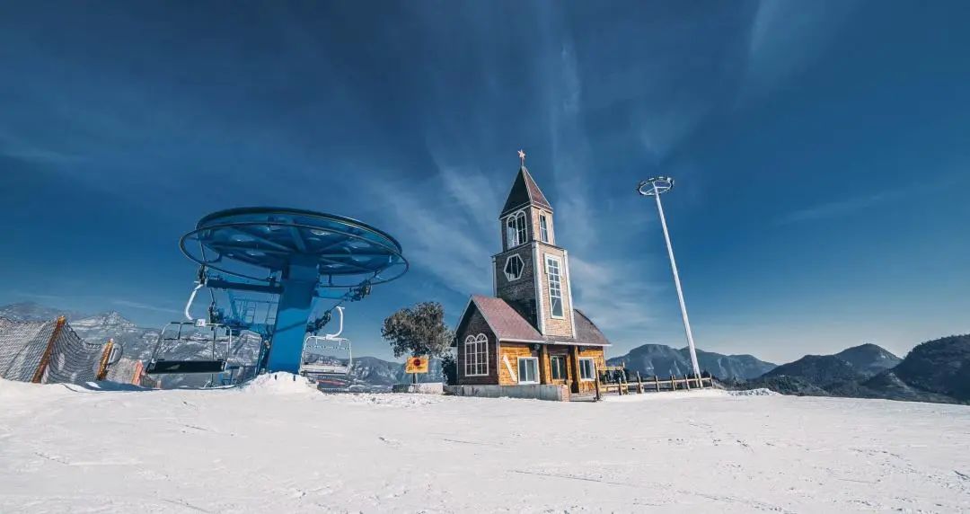 北京滑雪场推荐云居滑雪场,云居滑雪场和石京龙滑雪场哪个好