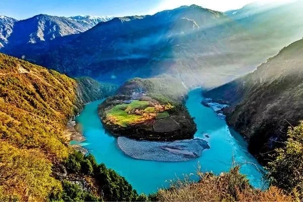 云南旅游景点主要有哪些景区,云南可以玩的旅游景点排名前十大