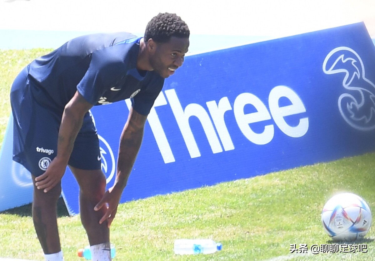 巴萨用两大条件吸引哈兰德,巴萨举步维艰目标对准哈兰德