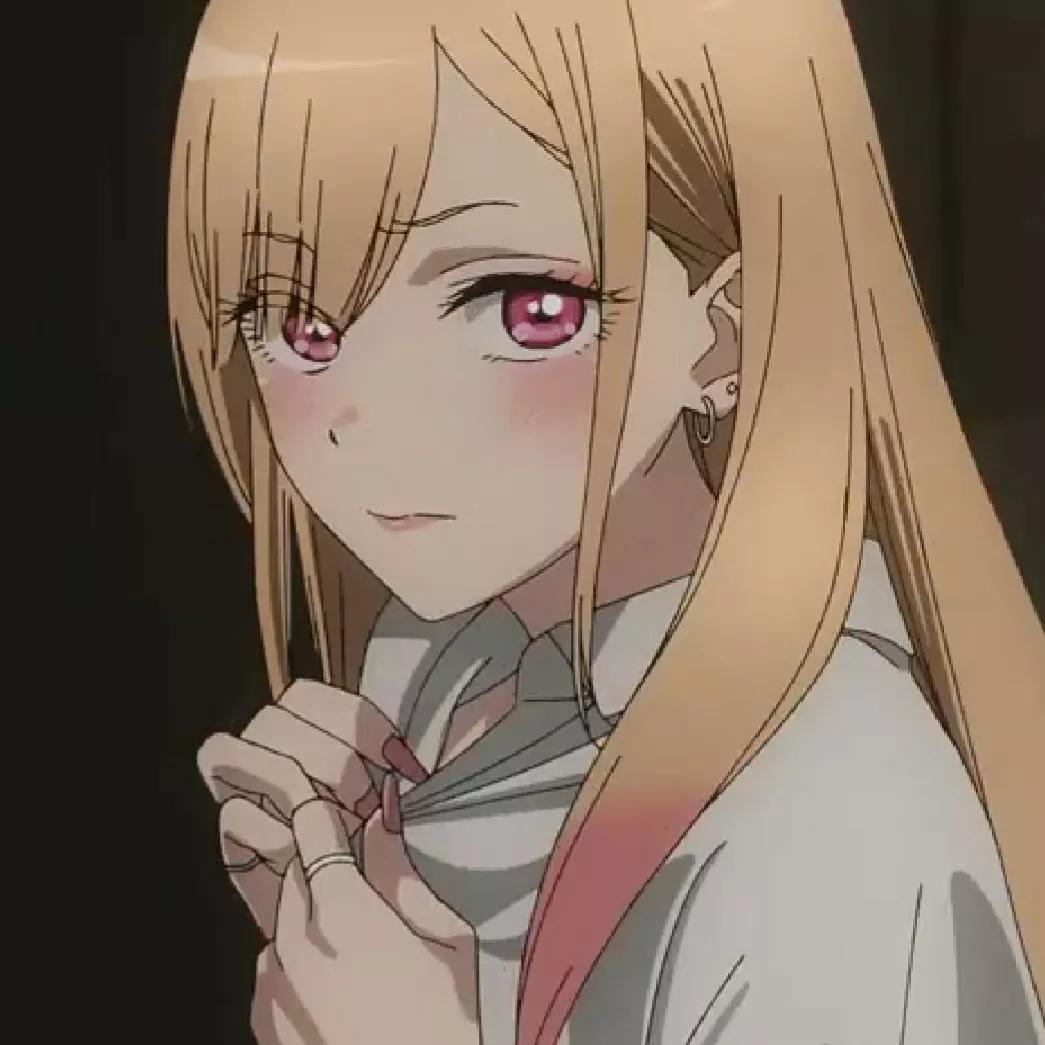 更衣人偶坠入爱河系列头像第一弹（今年的新老婆嘿嘿）