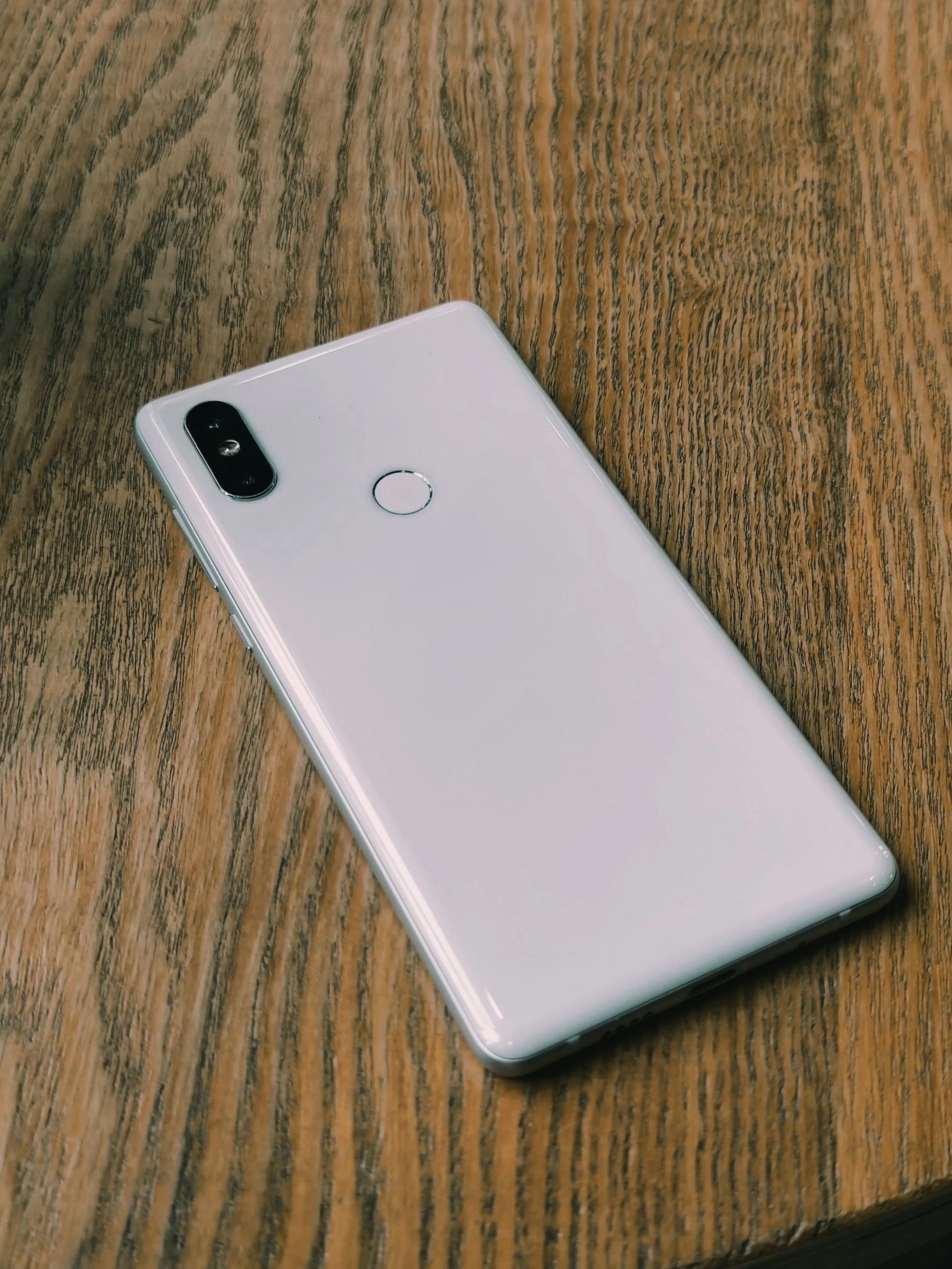 小米mix2s在2023年还值得入手吗,现在入手小米mix2s