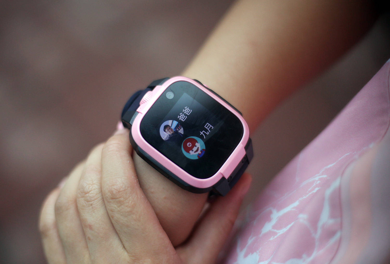 带小朋友去买小天才儿童电话手表,小寻3儿童电话手表测评