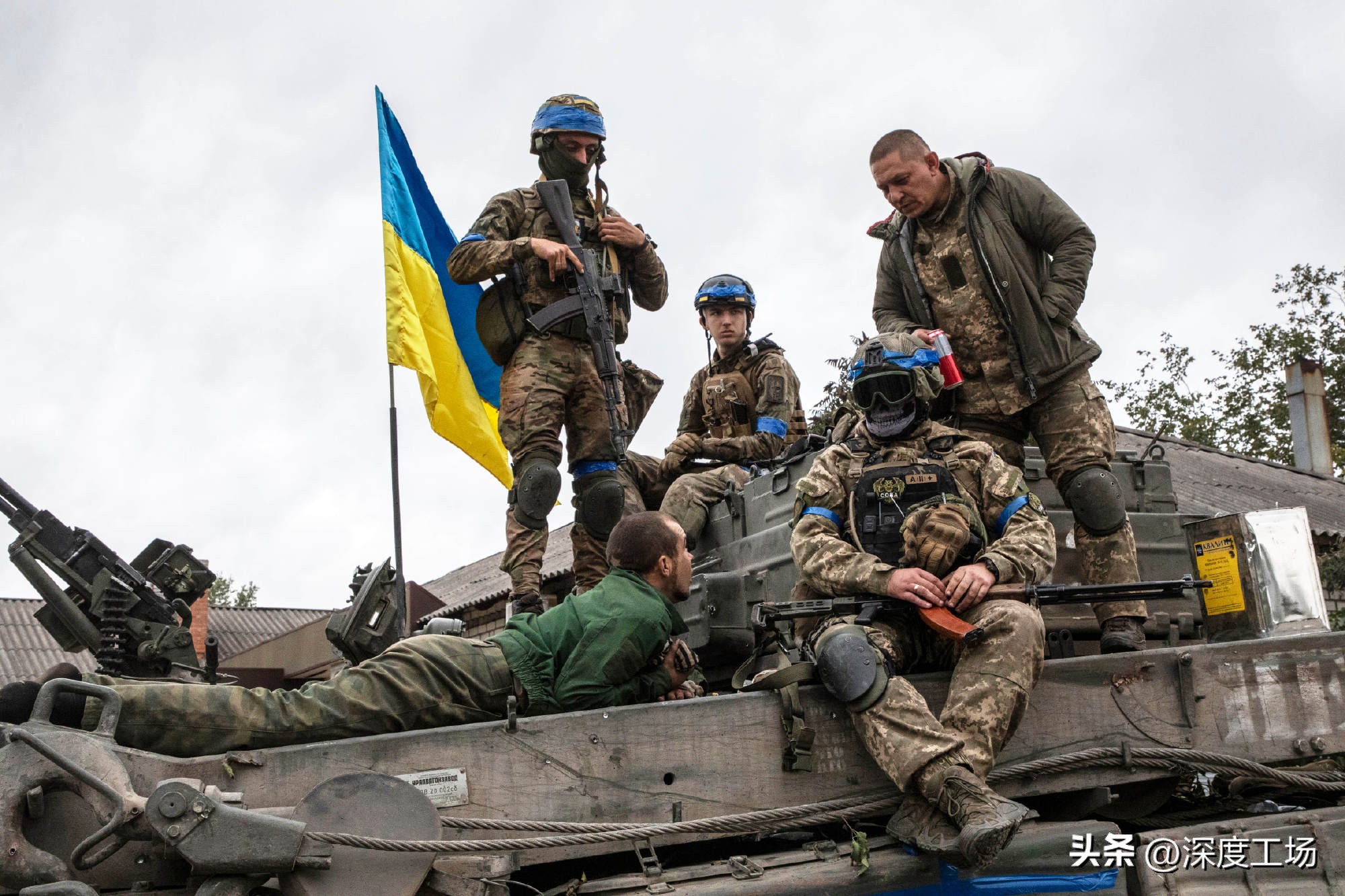 乌军第二轮反攻无法突破俄军防线,乌军集中100多辆坦克猛攻俄军