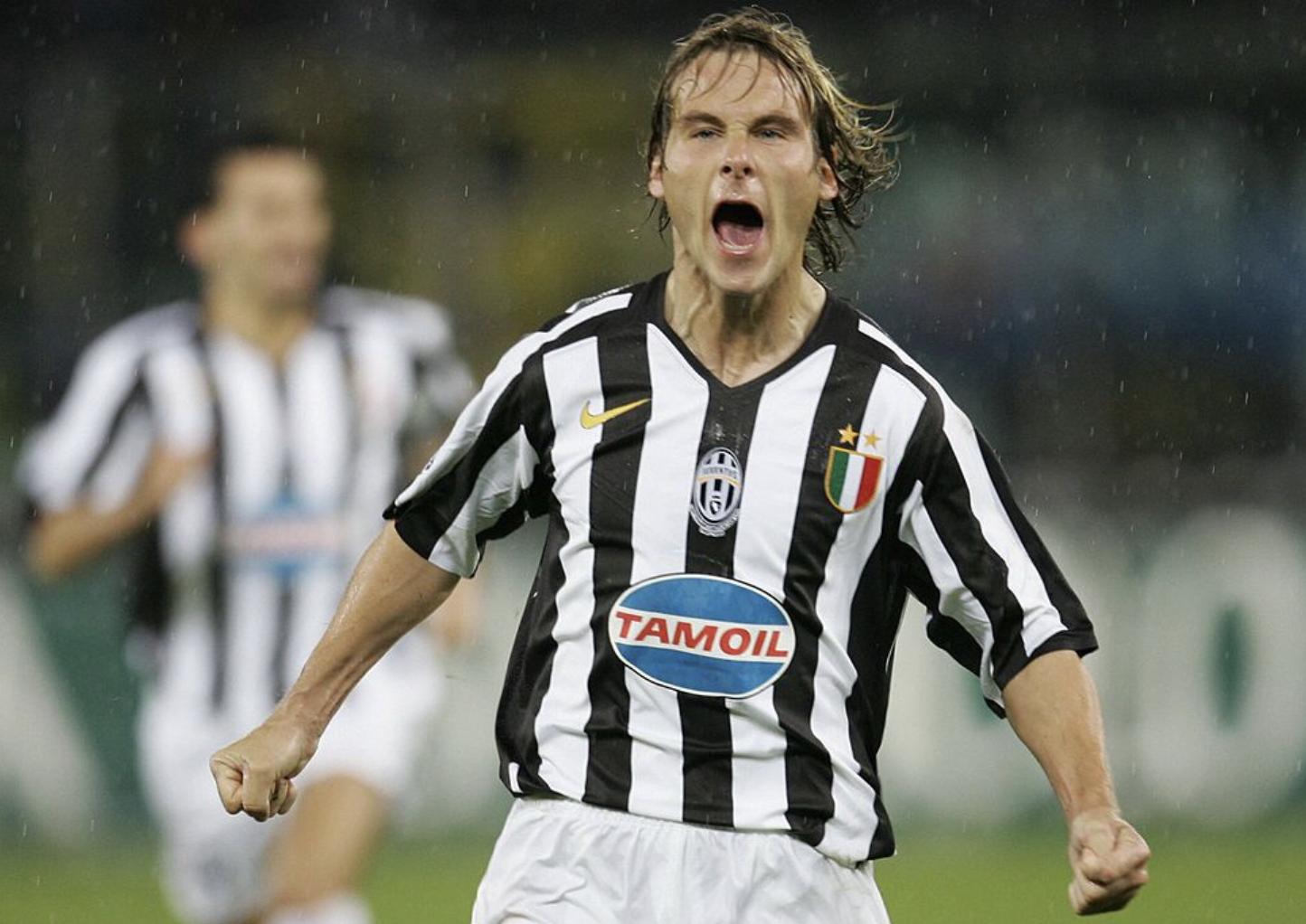 十大中场大师视频,世界公认十大中场大师