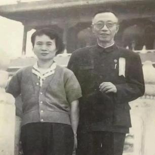 日军抽打伪军,日寇残忍的暴行