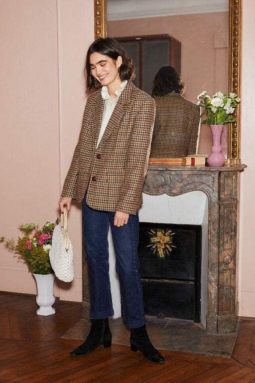 酒红色短靴秋冬搭配,尖头细跟短靴秋冬搭配