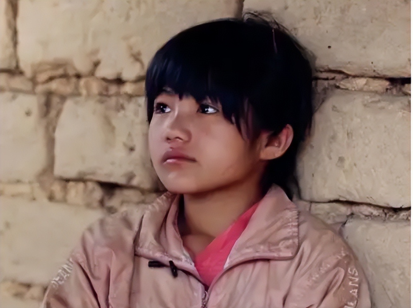 变形计农村女孩被妈妈宠成公主,城市妈妈领养农村女儿变形计