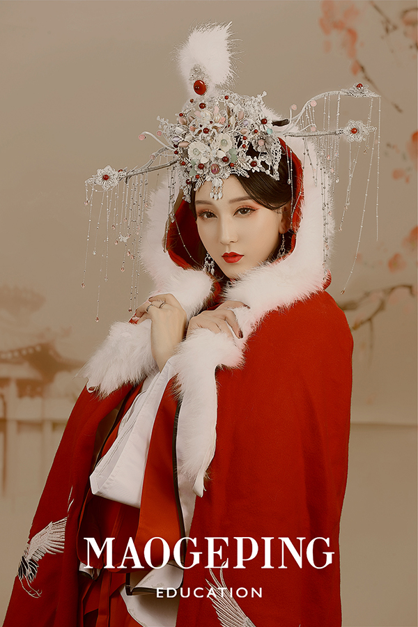 学化妆要花多少钱?选择哪所化妆培训学校好?