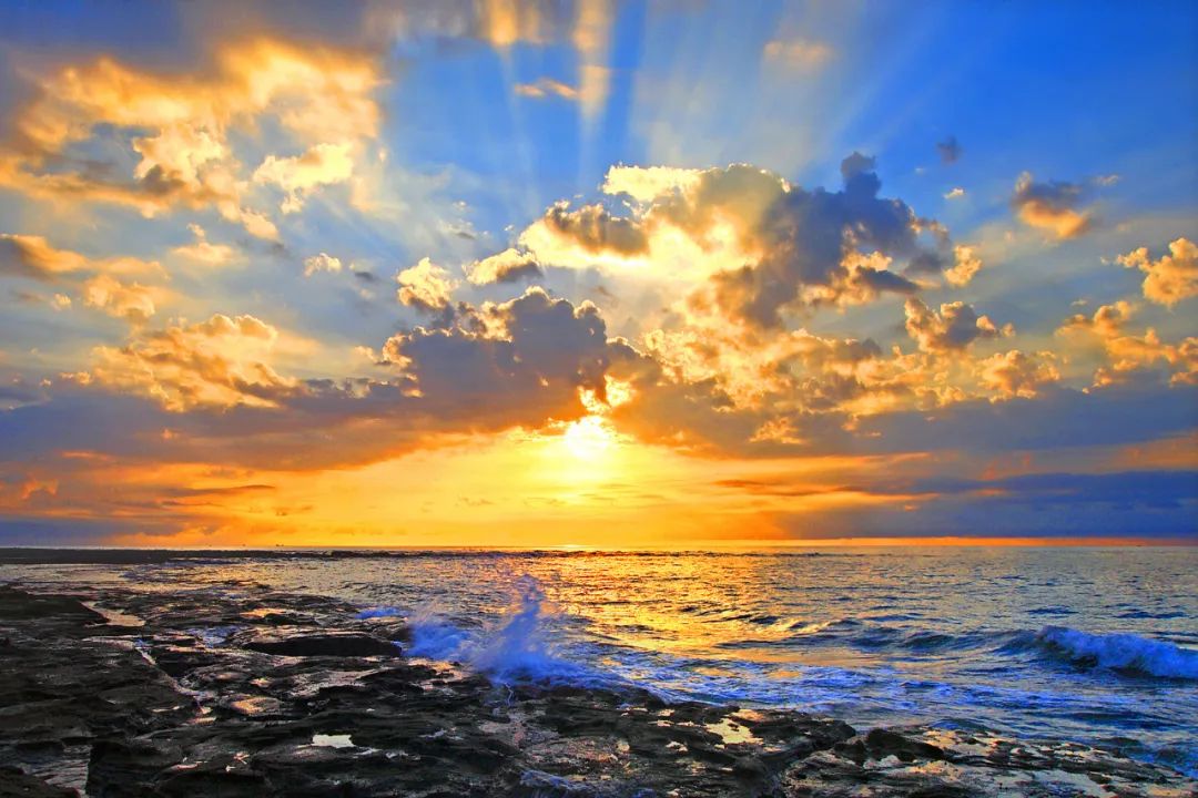 回到早睡早起的日子,回老家朝九晚五