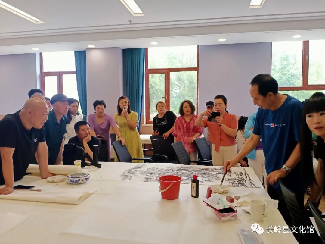 庆七一主题书画展览内容,庆七一山水画