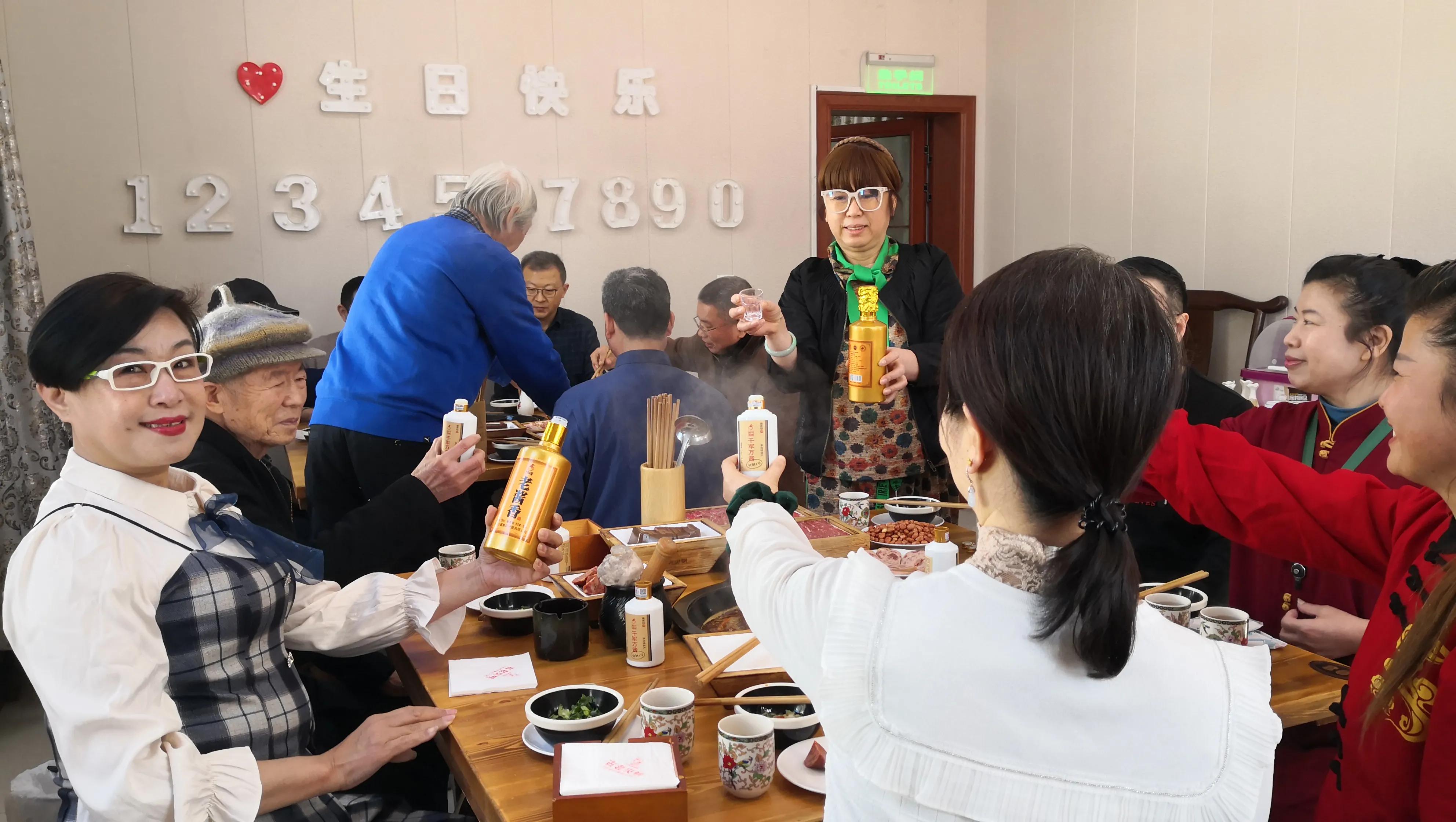 金融街做空,金融街电讯深度观察杜猛