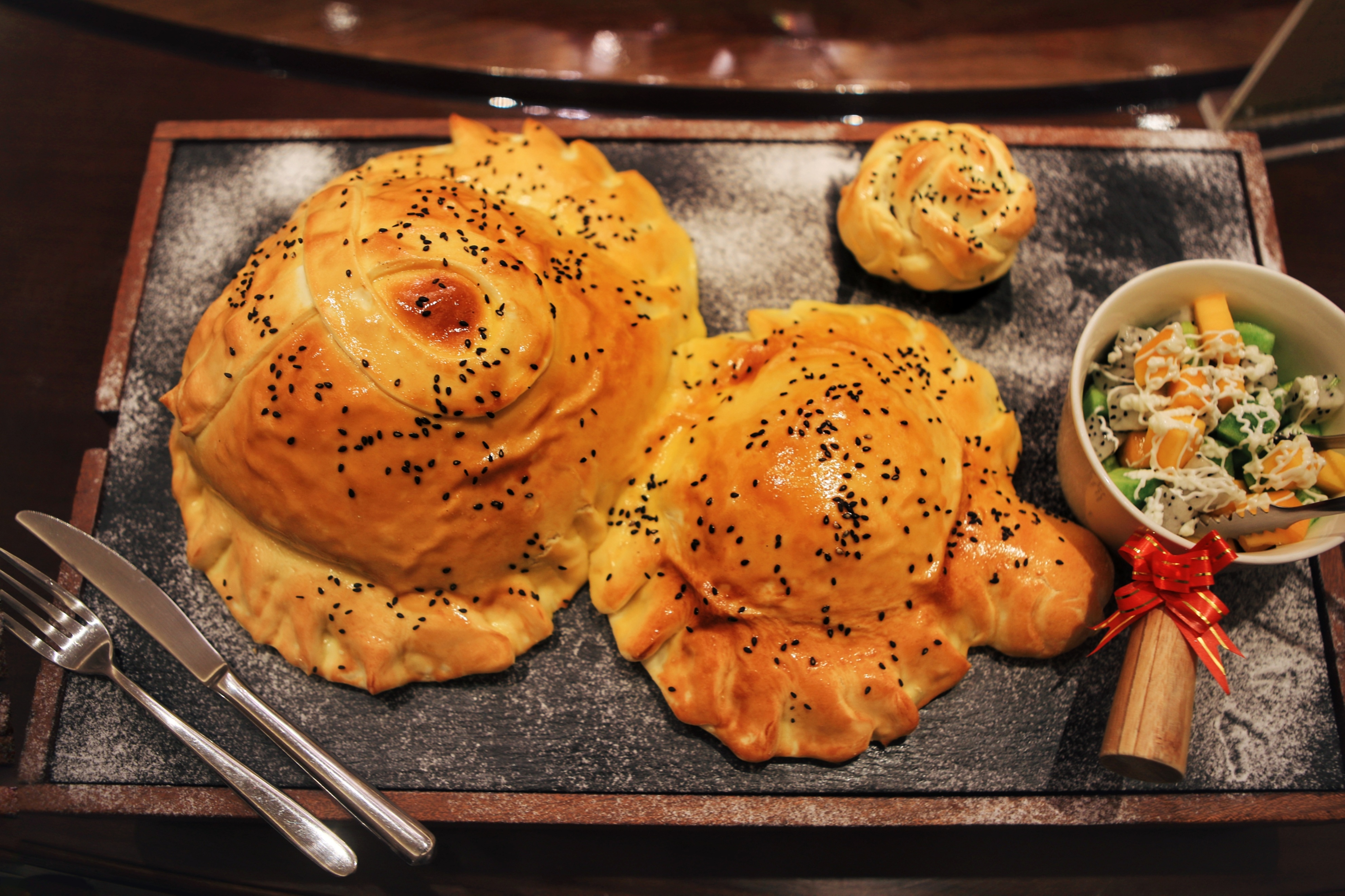 好客山东人吃大葱,山东龙口有什么好吃的美食推荐