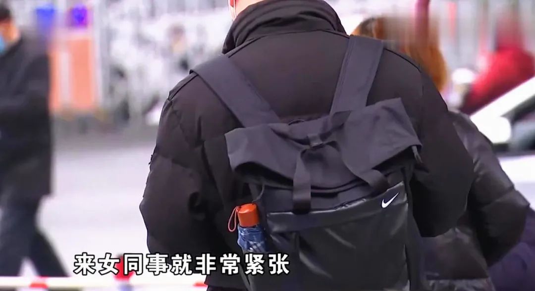 姑娘相亲见面紧张,姑娘相亲刚聊几句就把小伙气崩溃