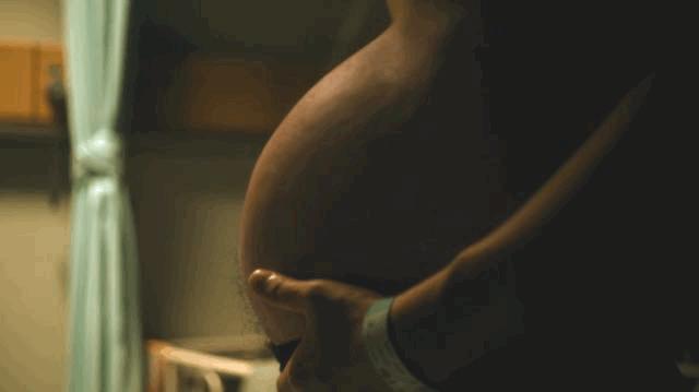 日本人太敢拍！与*伴侣性**发生关系，擦枪走火，怀孕的竟然是男人？