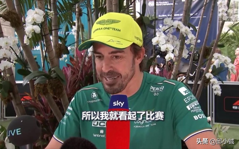 勒克莱尔f1耍帅,f1勒克莱尔西装照片