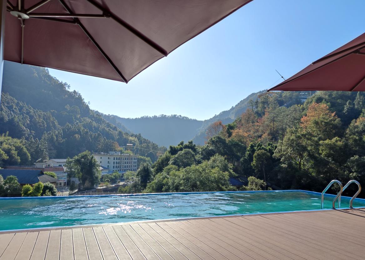 清远避暑温泉山庄,清远森林温泉