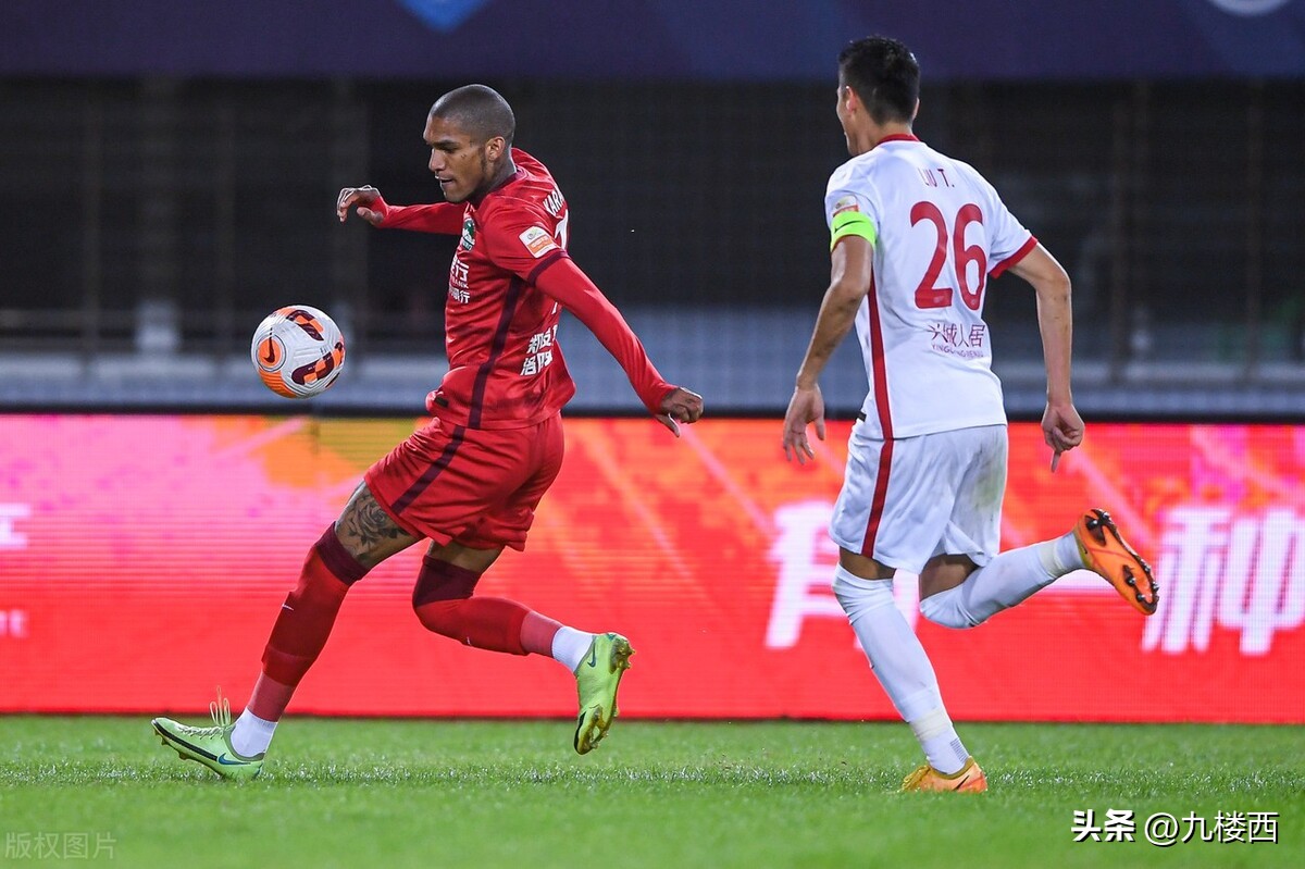 河南艰难：禁赛一年废了多拉多，联赛收尾再废卡兰加，专治不服？