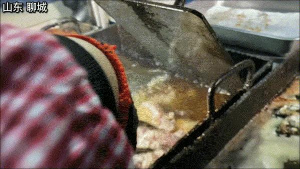 不起眼路边摊竟有80%利润，山东小伙买90万车两套房，存款7位数