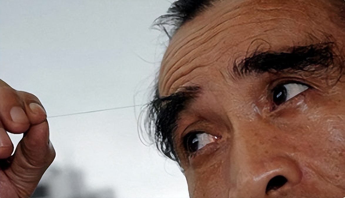 眉毛一根长能抵万担粮是什么意思,眉毛一长一短讲究