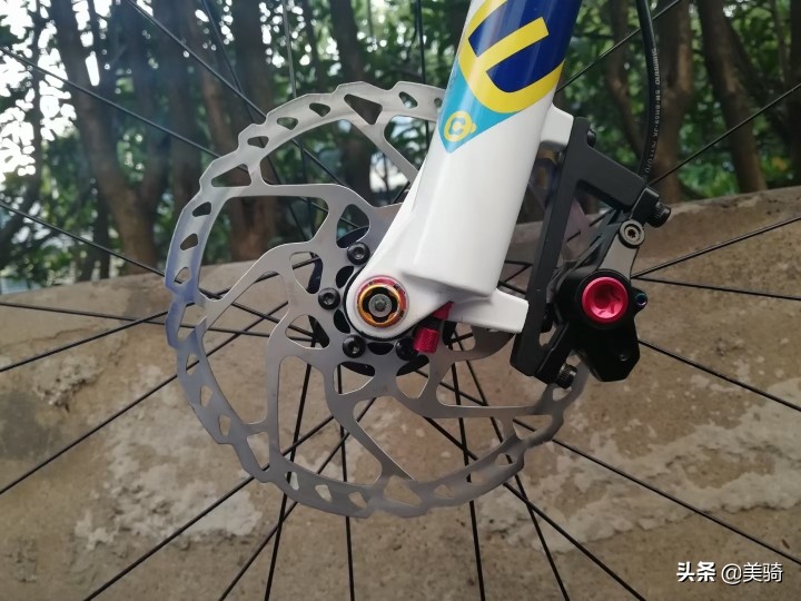 软尾山地车的改装攻略,爆改26寸xc山地车