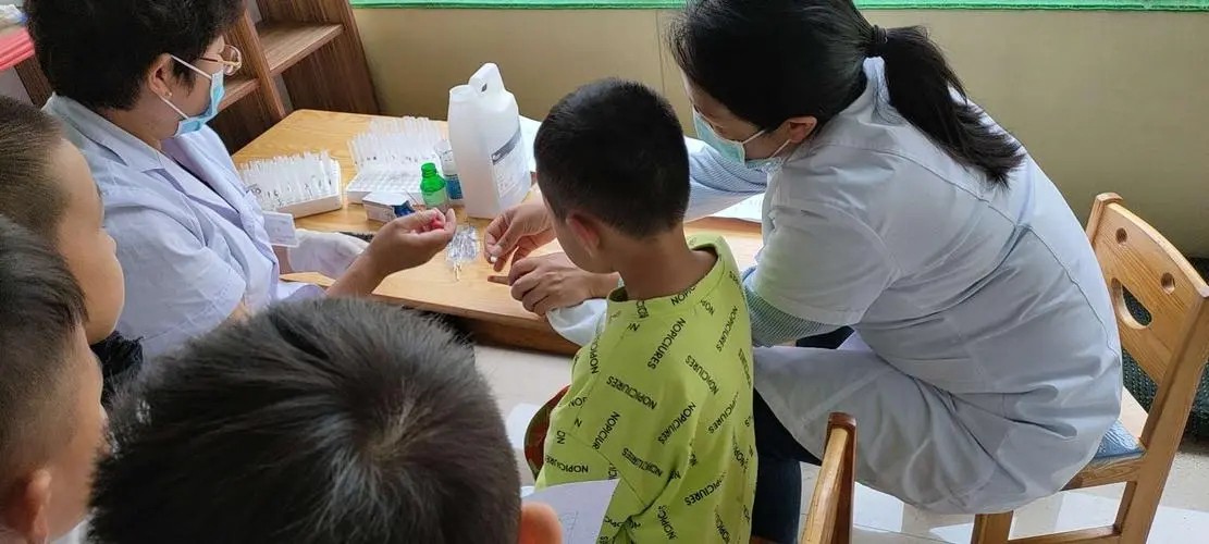 抓住长高黄金期帮助孩子长身高,儿童身高增长4个秘诀