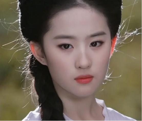 刘亦菲送礼物有多豪,刘亦菲送柳岩什么牌面膜