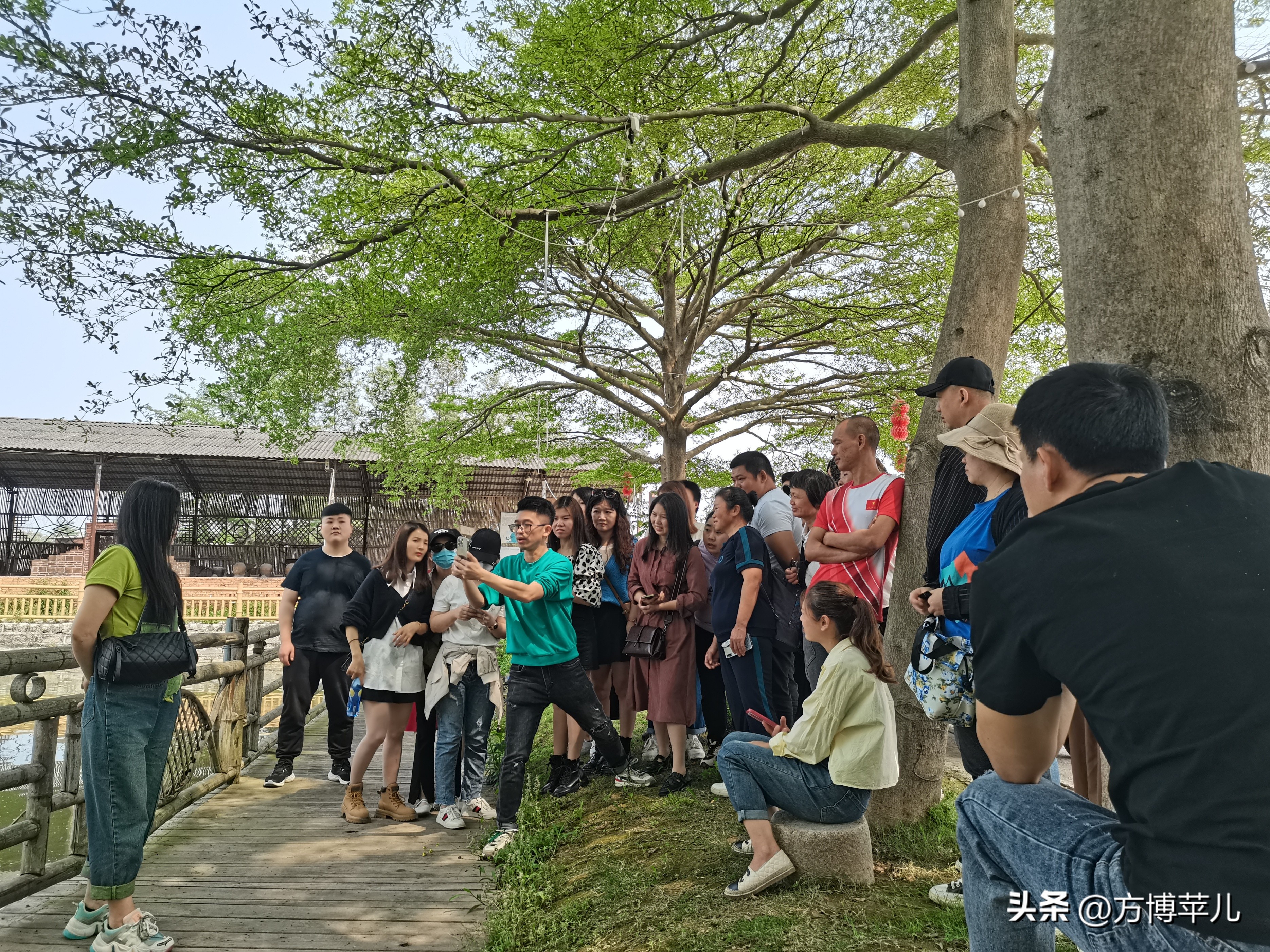 农民变“主播”实操学“带货”——龙海程溪下叶村直播电商培训