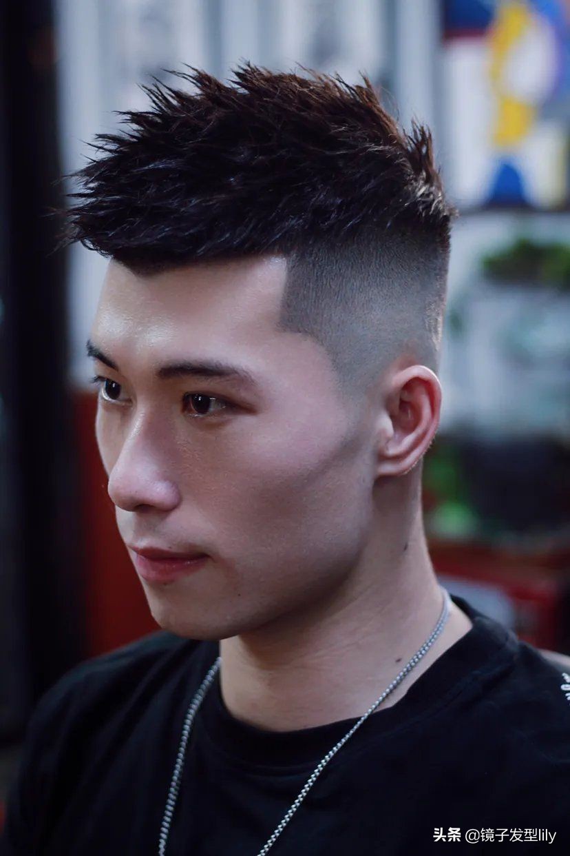 2021最洋气超短发男士,男士发型2022流行发型超短