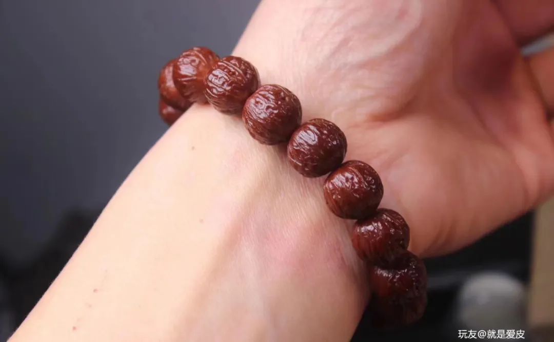 盘了10年的文玩核桃可以卖多少钱,盘了两年的核桃能卖啥价格