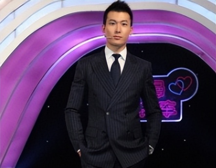 全球百大最帅面孔女生朱珠,全球最美面孔朱珠问鼎