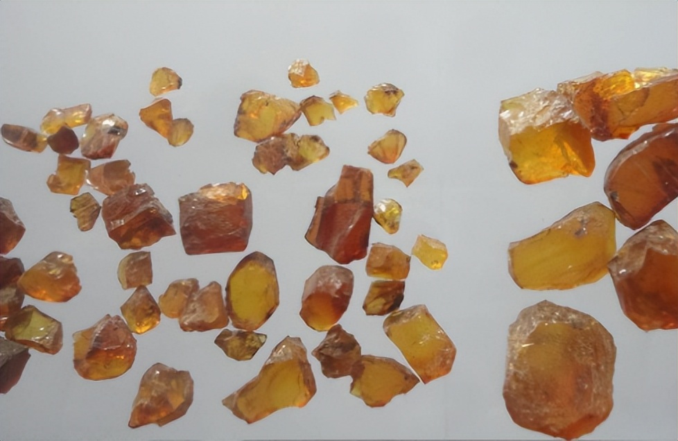 怎么识别煤琥珀,琥珀用水怎么样识别真假