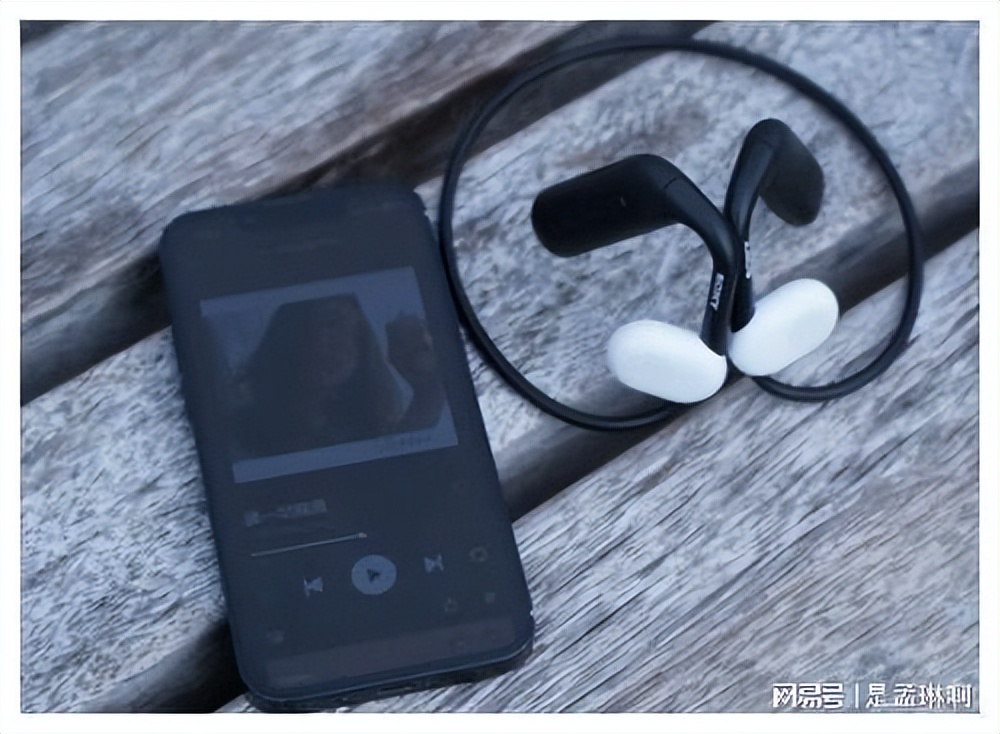 封闭式耳机和开放式耳机,头戴式开放式耳机和封闭式耳机