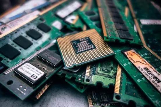 内存条两根8g还是单条16g的好,内存条单根32g和两根16g对比测试