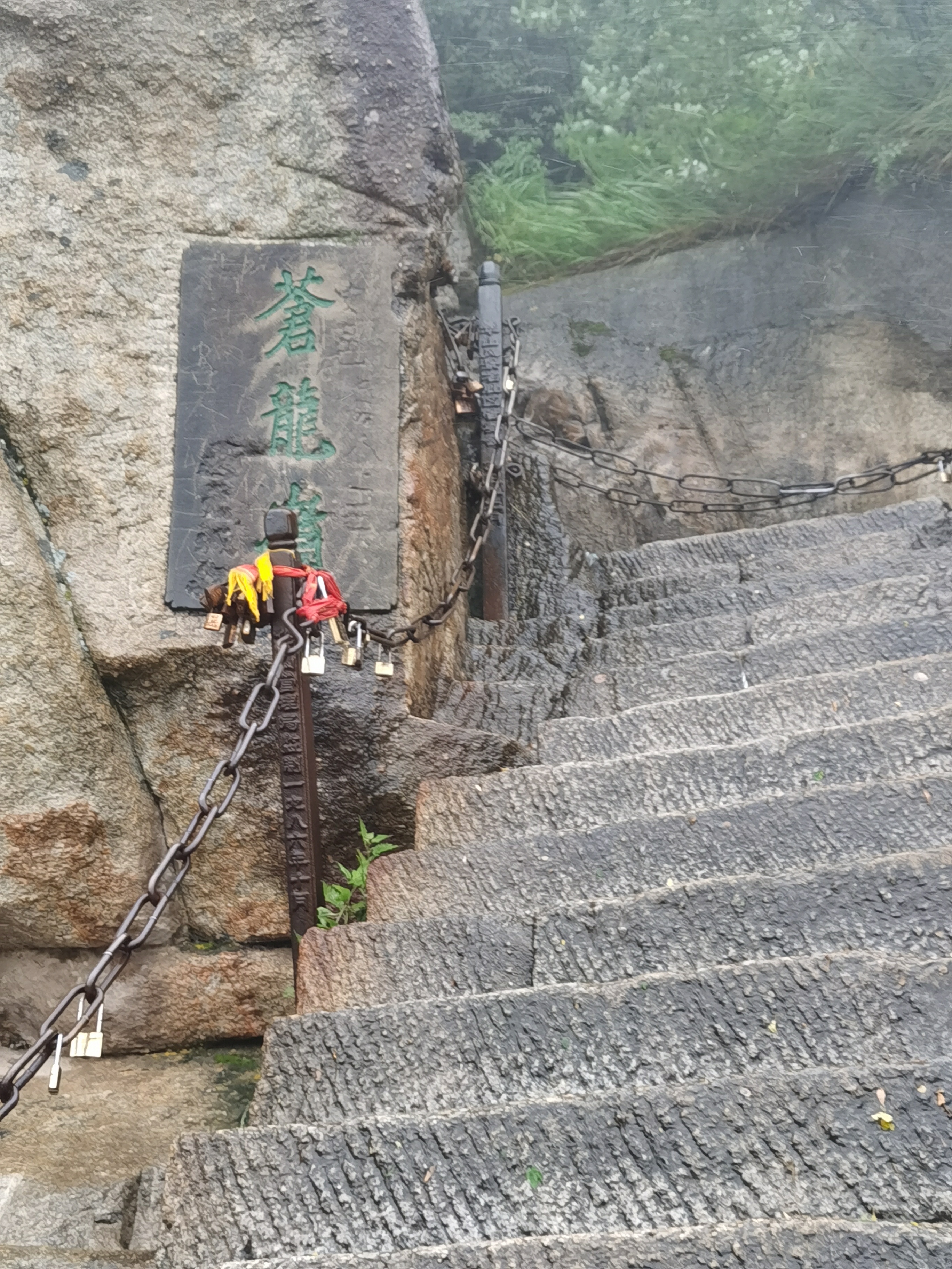 徒步华山悲惨场景,徒步华山要过哪些景观