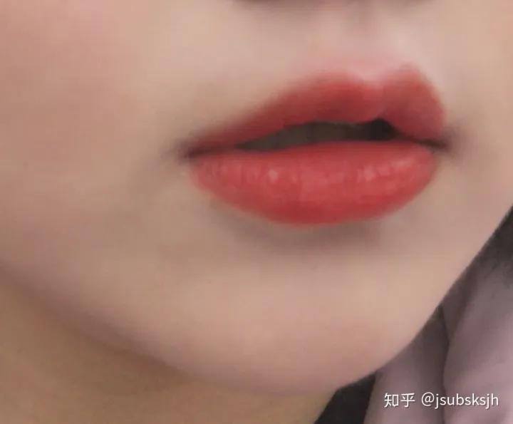 哪个口红比较显白适合黄黑皮,什么口红显白又滋润又持久