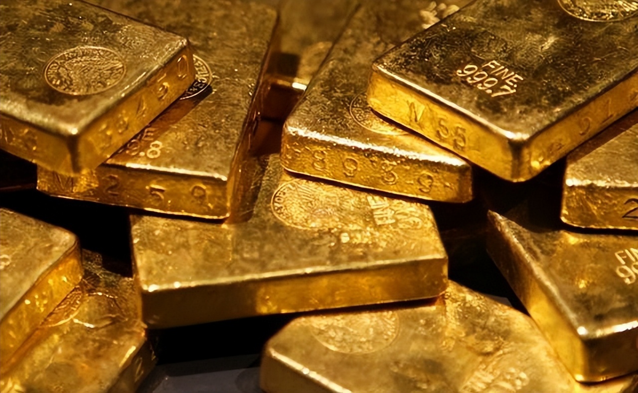 华尔街做空黄金遇到中国大妈采访,中美2024年金融战对黄金价格影响